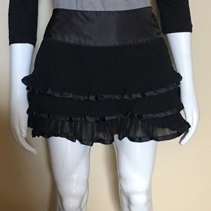 Twenty One Medium Black Ruffled Mini Skirt